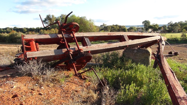 Appeal for Robertstown Railway Crane Photos